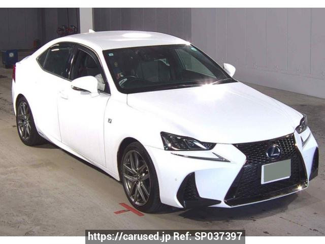 2017 Lexus IS AVE30