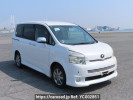 Toyota Voxy ZRR70W