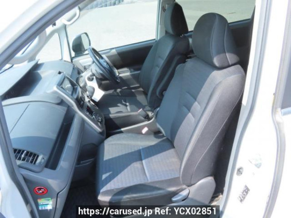 Used 2009 AT toyota voxy ZRR70W Image[17]