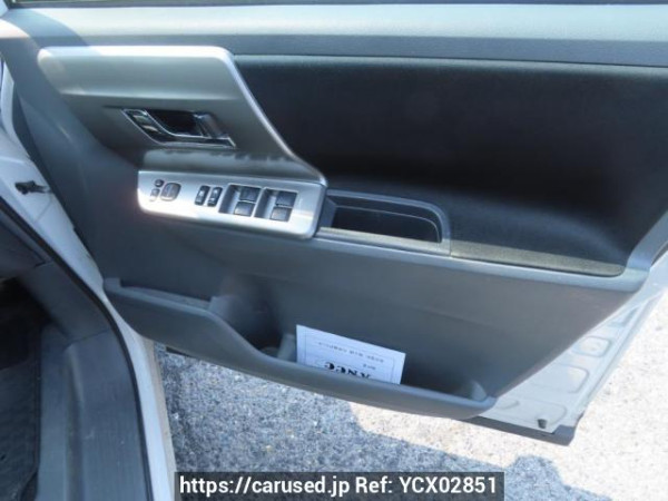 Used 2009 AT toyota voxy ZRR70W Image[36]