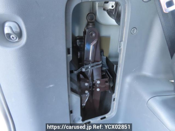 Used 2009 AT toyota voxy ZRR70W Image[52]