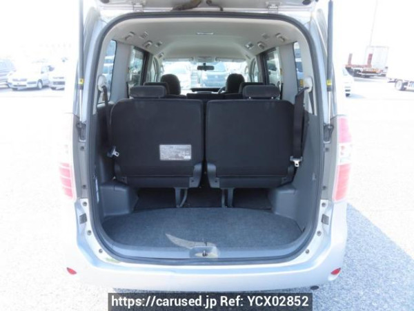 Used 2010 AT toyota noah ZRR70G Image[8]
