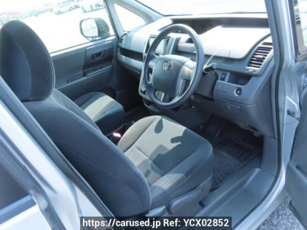 Used 2010 AT toyota noah ZRR70G Image[13]