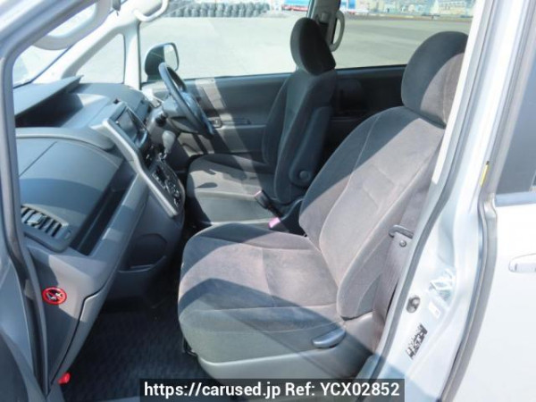 Used 2010 AT toyota noah ZRR70G Image[16]