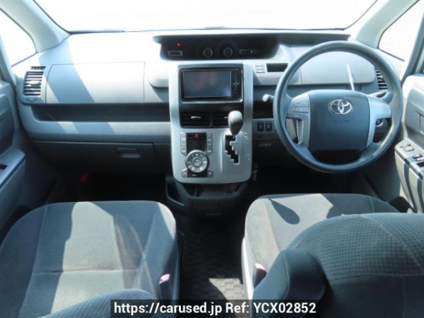 Used 2010 AT toyota noah ZRR70G Image[23]