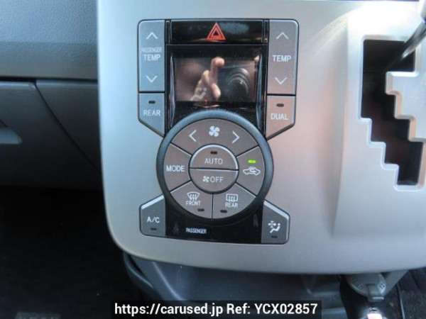 Used 2007 AT toyota noah ZRR70G Image[29]