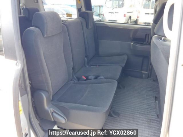 Used 2009 AT toyota noah ZRR70G Image[15]
