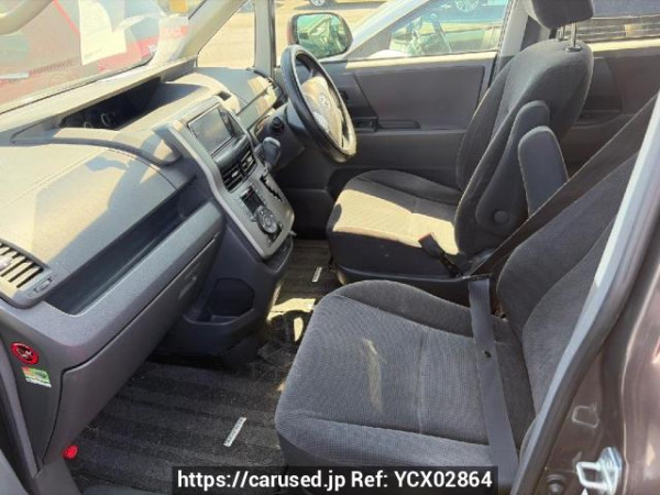 Used 2009 AT toyota noah ZRR70G Image[10]