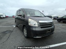 Toyota Noah ZRR70G