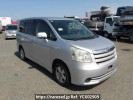 Toyota Noah ZRR70G
