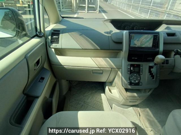 Used 2009 AT toyota noah ZRR70G Image[19]
