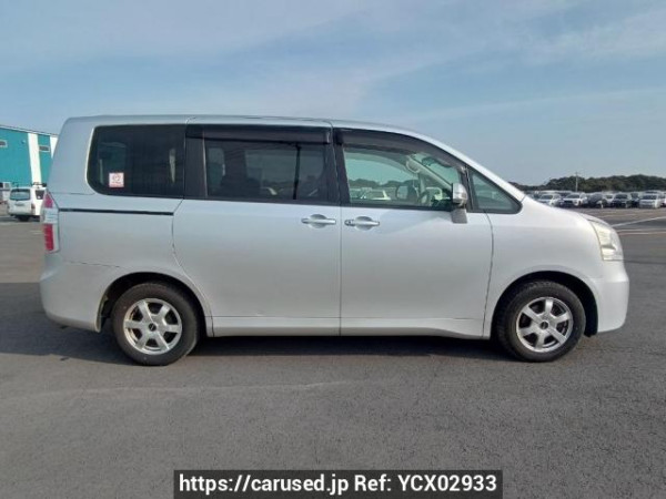 Used 2010 AT toyota noah ZRR70G Image[7]