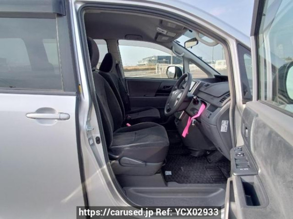 Used 2010 AT toyota noah ZRR70G Image[12]