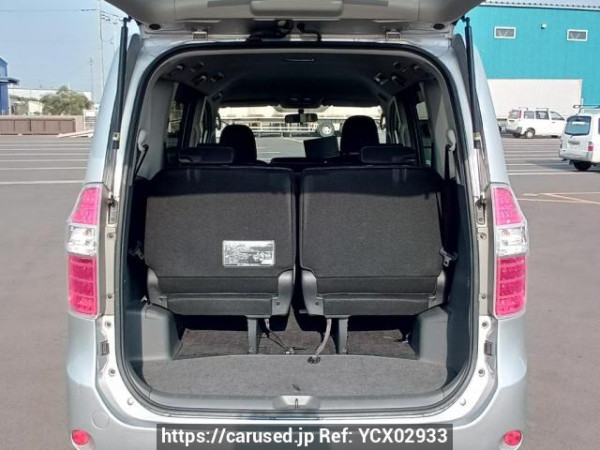 Used 2010 AT toyota noah ZRR70G Image[17]