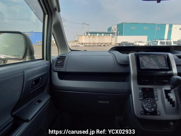 Used 2010 AT toyota noah ZRR70G Image[19]