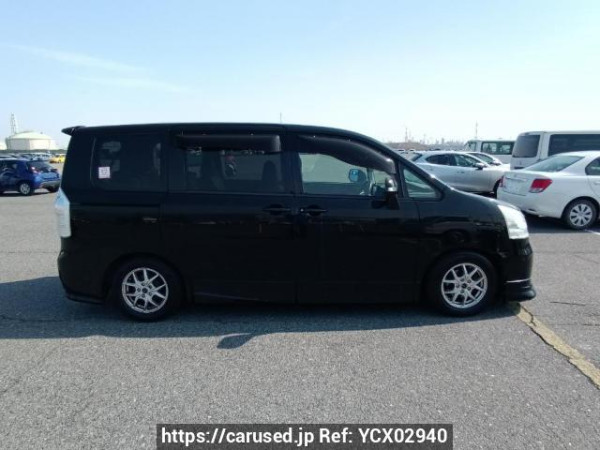 Used 2007 AT toyota noah ZRR70G Image[7]