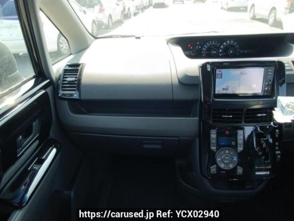 Used 2007 AT toyota noah ZRR70G Image[18]