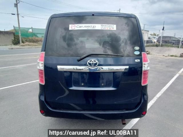 Used 2010 AT toyota noah ZRR75G Image[5]