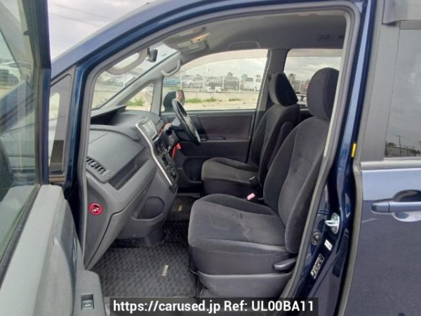 Used 2010 AT toyota noah ZRR75G Image[15]