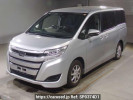 Toyota Noah ZRR80G