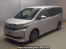 Used 2016 AT toyota voxy ZRR80G Image[0]