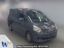 Toyota Noah ZRR70G
