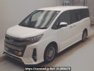 Toyota Noah ZWR80W