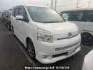Toyota Voxy ZRR70W