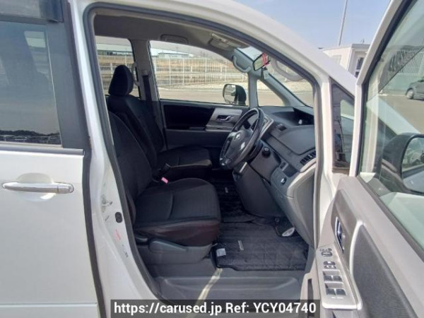 Used 2009 AT toyota voxy ZRR70W Image[13]