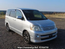 Toyota Noah AZR60G
