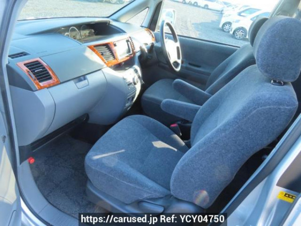 Used 2005 AT toyota noah AZR60G Image[15]