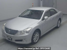 Toyota Crown GRS200