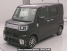 Toyota Pixis Mega LA700A