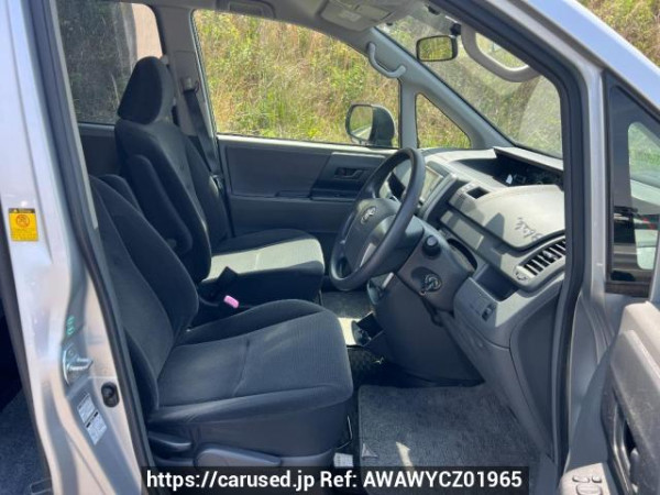 Used 2010 AT toyota noah ZRR75G Image[11]