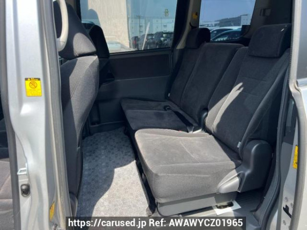 Used 2010 AT toyota noah ZRR75G Image[14]