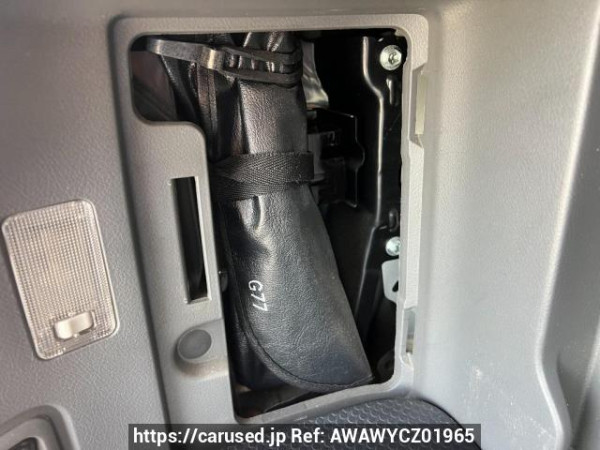 Used 2010 AT toyota noah ZRR75G Image[33]