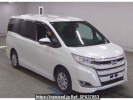 Toyota Noah ZWR80G