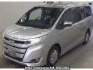 Toyota Noah ZWR80G