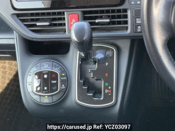 Used 2015 AT toyota noah ZRR85W Image[23]