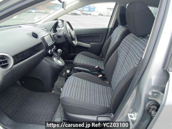 Used 2009 AT mazda demio DE3FS Image[13]