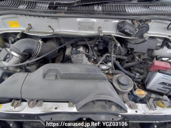 Used 2001 AT toyota regius-wagon RCH41W Image[9]