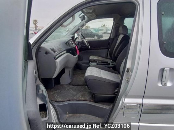 Used 2001 AT toyota regius-wagon RCH41W Image[13]