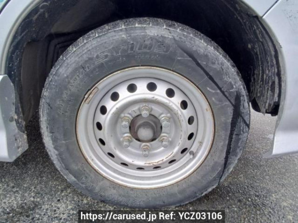 Used 2001 AT toyota regius-wagon RCH41W Image[26]
