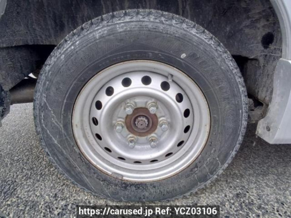 Used 2001 AT toyota regius-wagon RCH41W Image[28]
