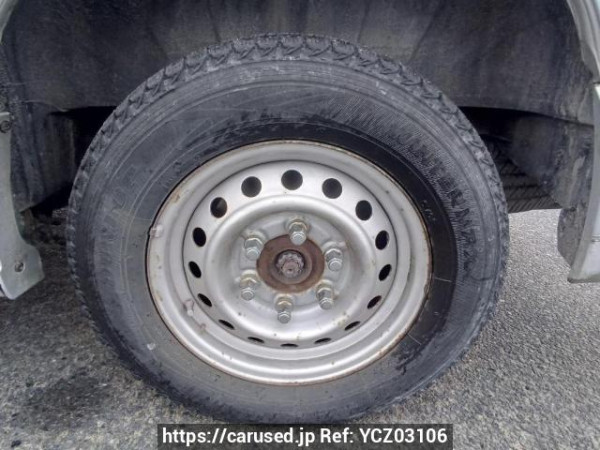 Used 2001 AT toyota regius-wagon RCH41W Image[29]