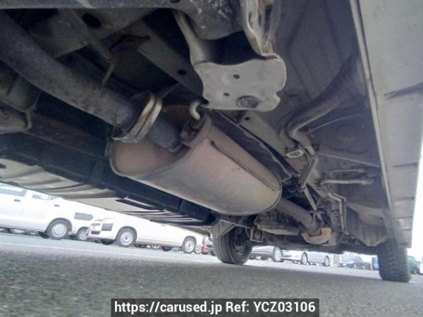 Used 2001 AT toyota regius-wagon RCH41W Image[35]