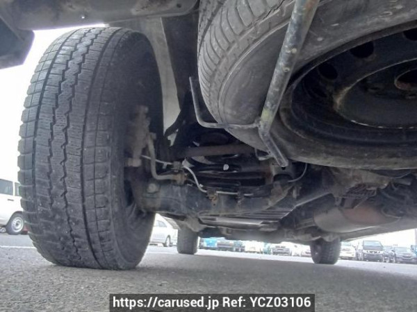 Used 2001 AT toyota regius-wagon RCH41W Image[36]