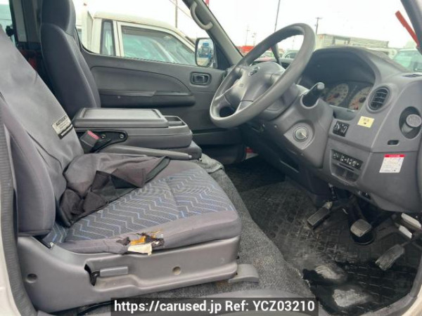 Used 2006 AT nissan caravan-bus DWMGE25 Image[14]