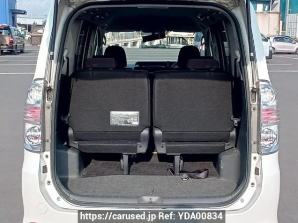 Used 2009 AT toyota voxy ZRR70W Image[8]