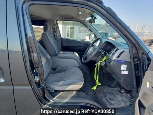 Used 2006 AT toyota regiusace-van KDH205V Image[14]